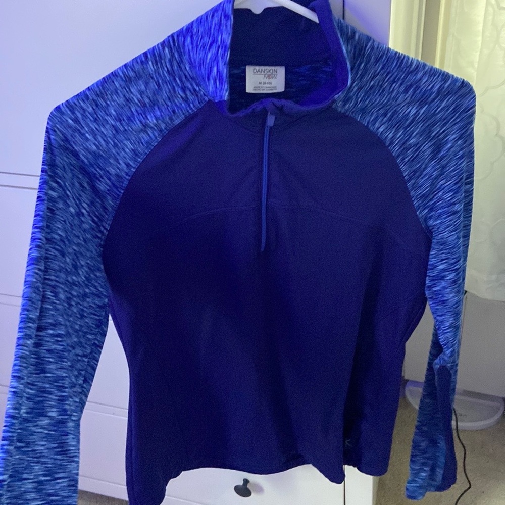 I am selling a long sleeve shirt. It is in good condition worn only 2 times